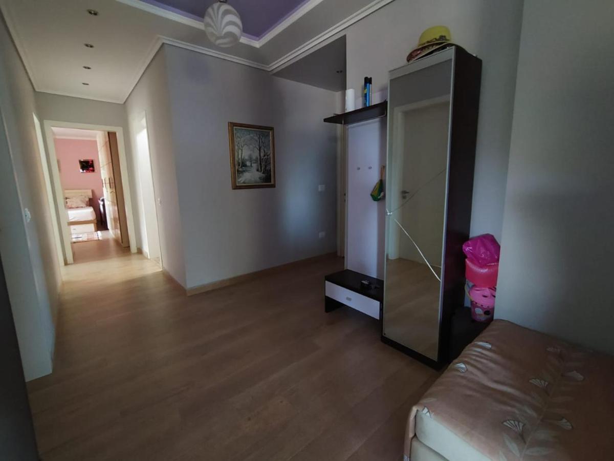 Mia'S Sea View Apartment Golem  Buitenkant foto